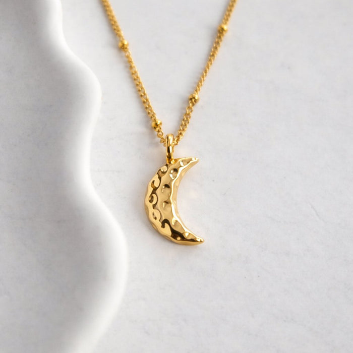 Selne Moon Necklace
